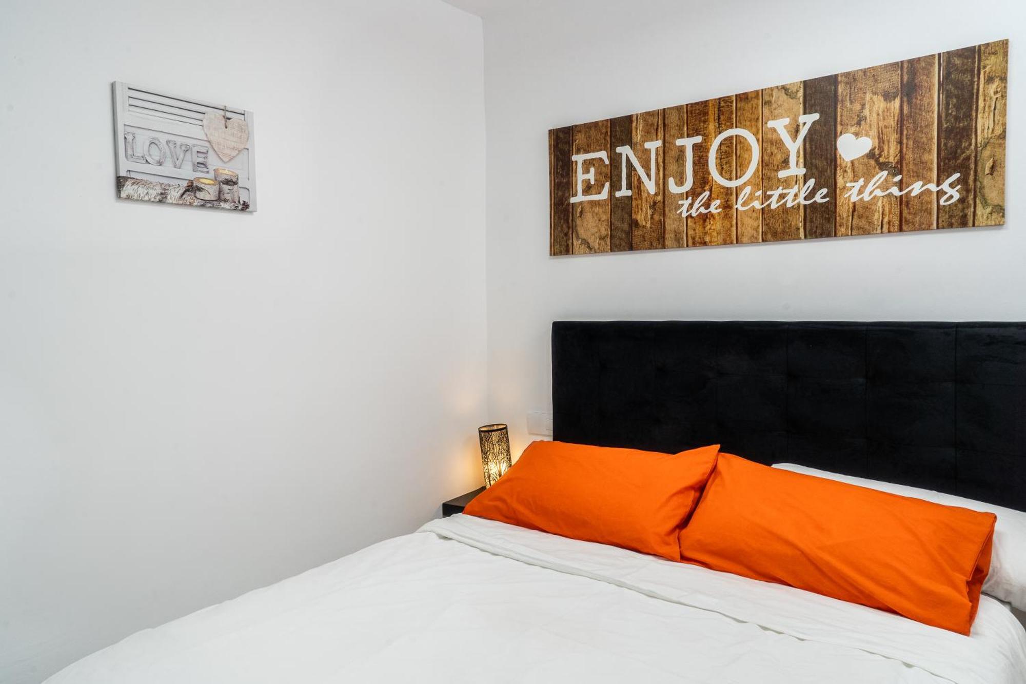 אדחה Cosy Apartment מראה חיצוני תמונה